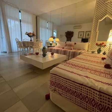 Urb. La Alcazaba, Puerto Banus / Apartamento *